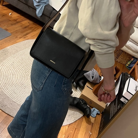 Jil Sander All Day Flap Bag Black Calfskin gold hardware. Rare. - Picture 8 of 14